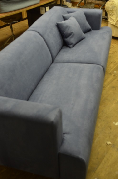 Erik Jørgensen sofa trukket om i Alcantara