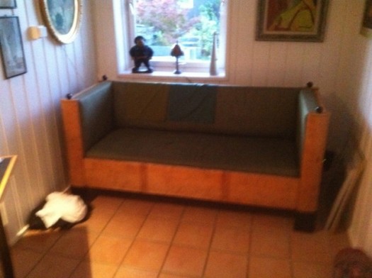 Sofaen trenger ny stopp og trekk