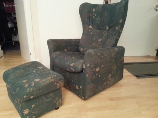 Gammel og sliten ekornes stol